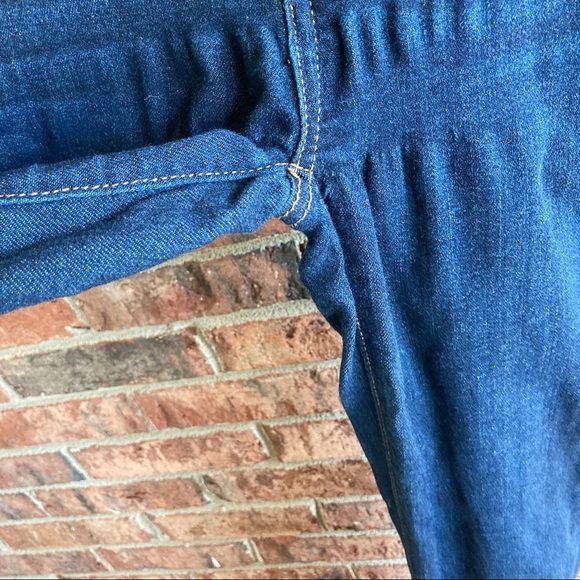 { AEO } Dark Wash Super Stretch Skinny Jeggings Jeans - Picture 6 of 11